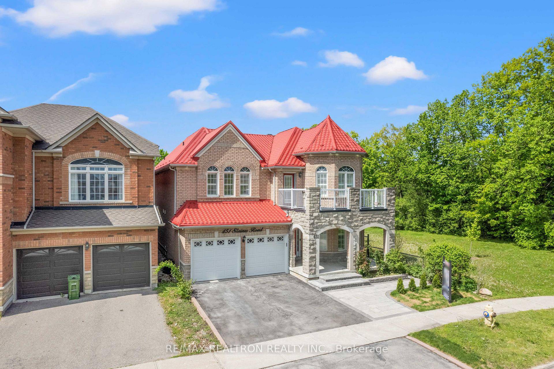 Welcome To This Stunning 4 3 bedroom, 5 Bathroom All Brick Detached Home Situated On A Desirable Corner Lot In The Family Friendly Rouge Community, Right Across From The Golf ...