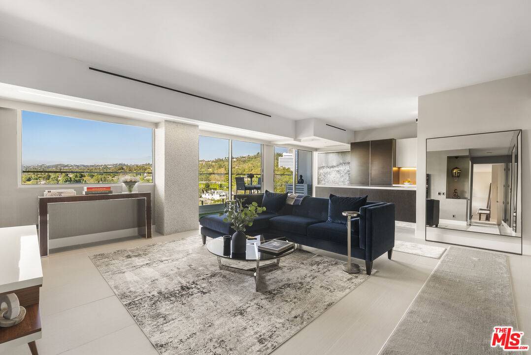 838 N Doheny Dr 2BR Sunset Strip La