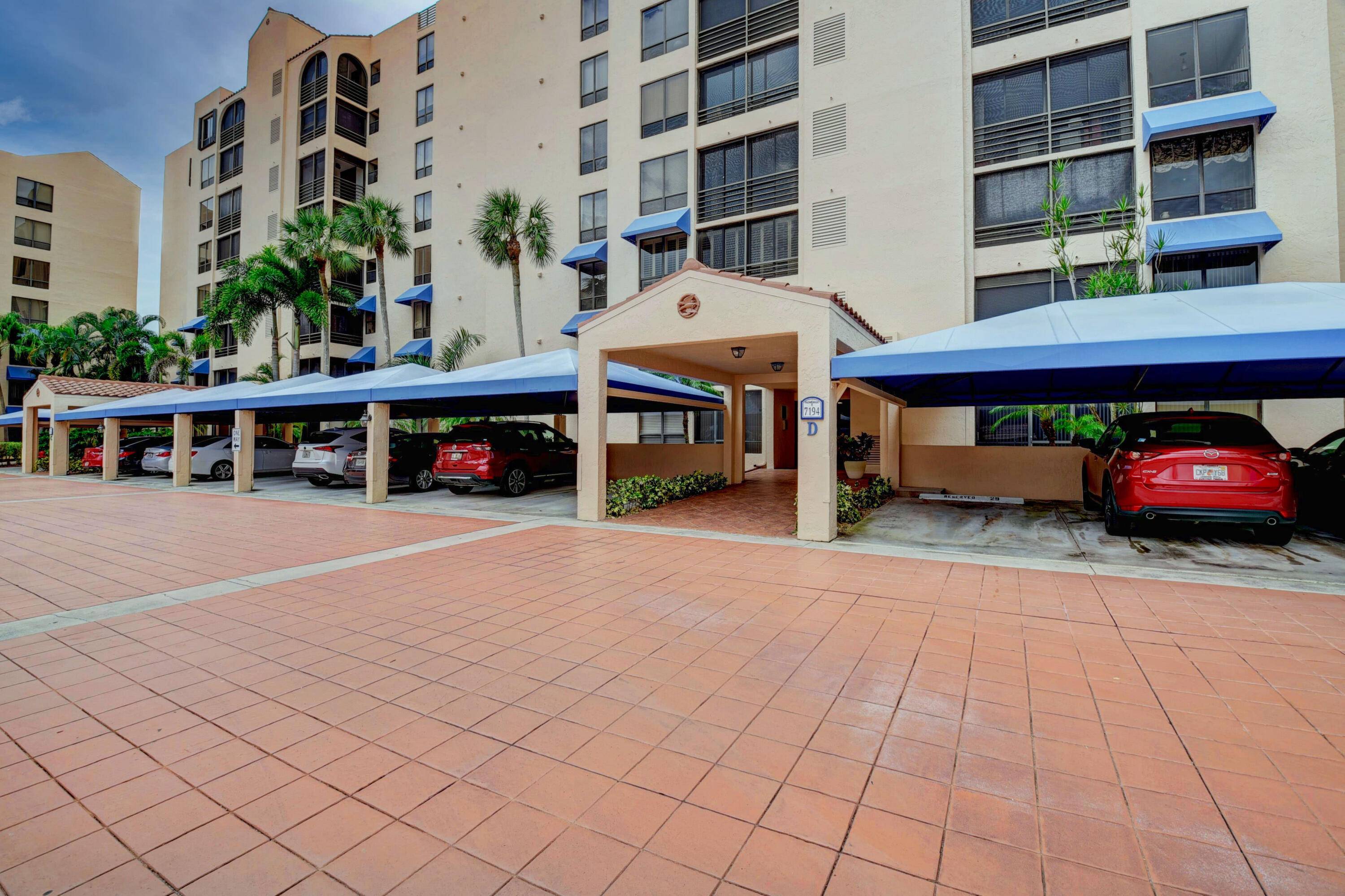 Seasonal Rental in the Promenade at Boca Pointe.