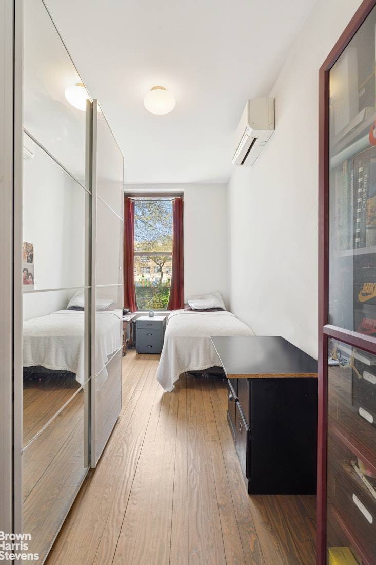 4 Family luxury Boutique Turnkey Investment Opportunity 8 Bedrooms, 4 Bathrooms, 5, 200 Sq.