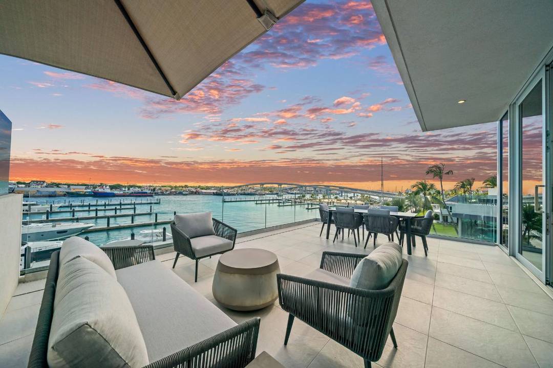 STERLING COMMONS EAST Condo New-Providence