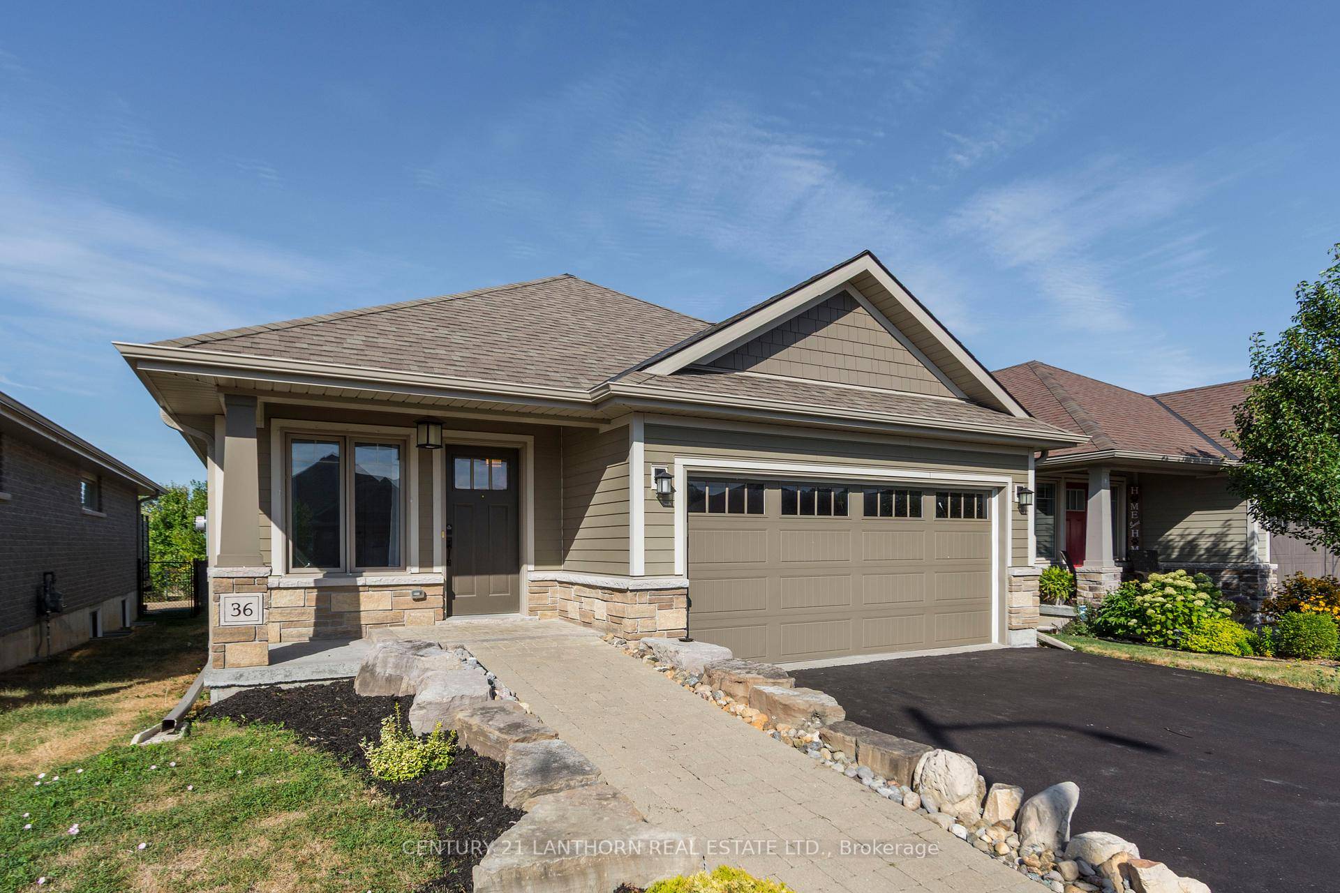 This beautifully maintained 10 year old bungalow still feels brand new !