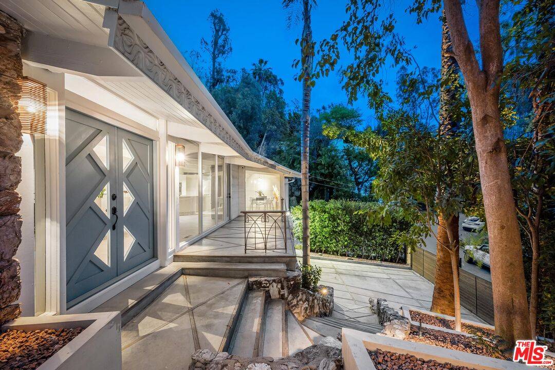 3027   Franklin Canyon Dr 3BR Beverly Hills Post Office | B.H.P.O. La