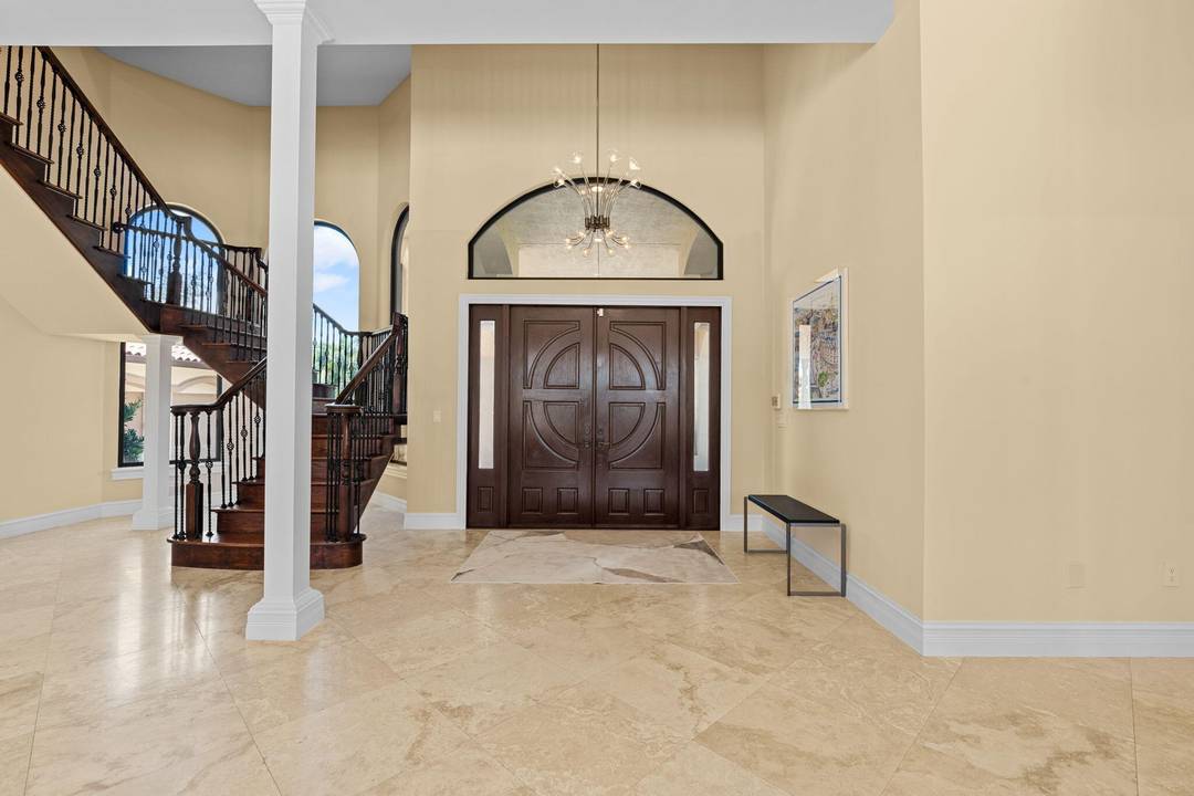 This exceptional home is tastefully decorated and equipped with all the accouterments that make this an absolute haven for the season or annually !