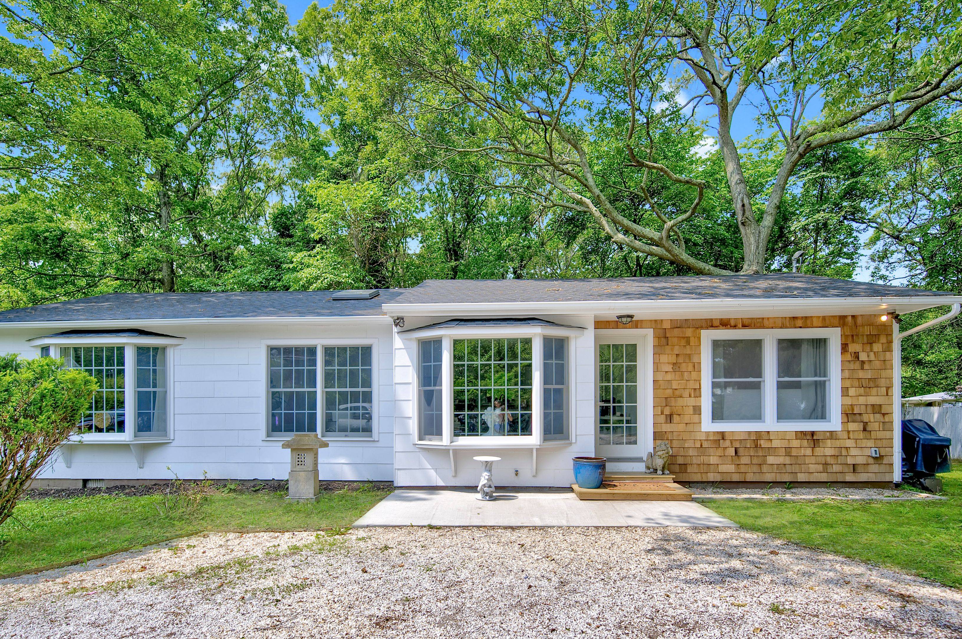 Welcome to your dream home in one of Southampton s most desirable locations just minutes from world class beaches and the charming village center.