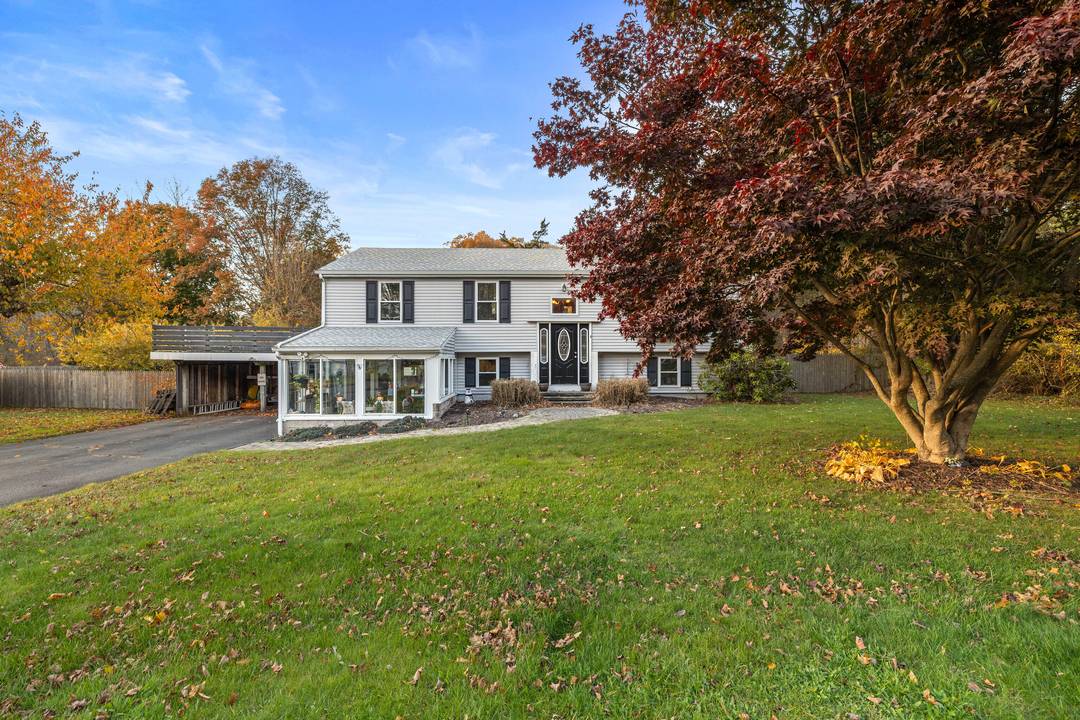 Welcome to this well maintained 3 bedroom, 2 full bathroom raised ranch located on a quiet residential street in Clinton.