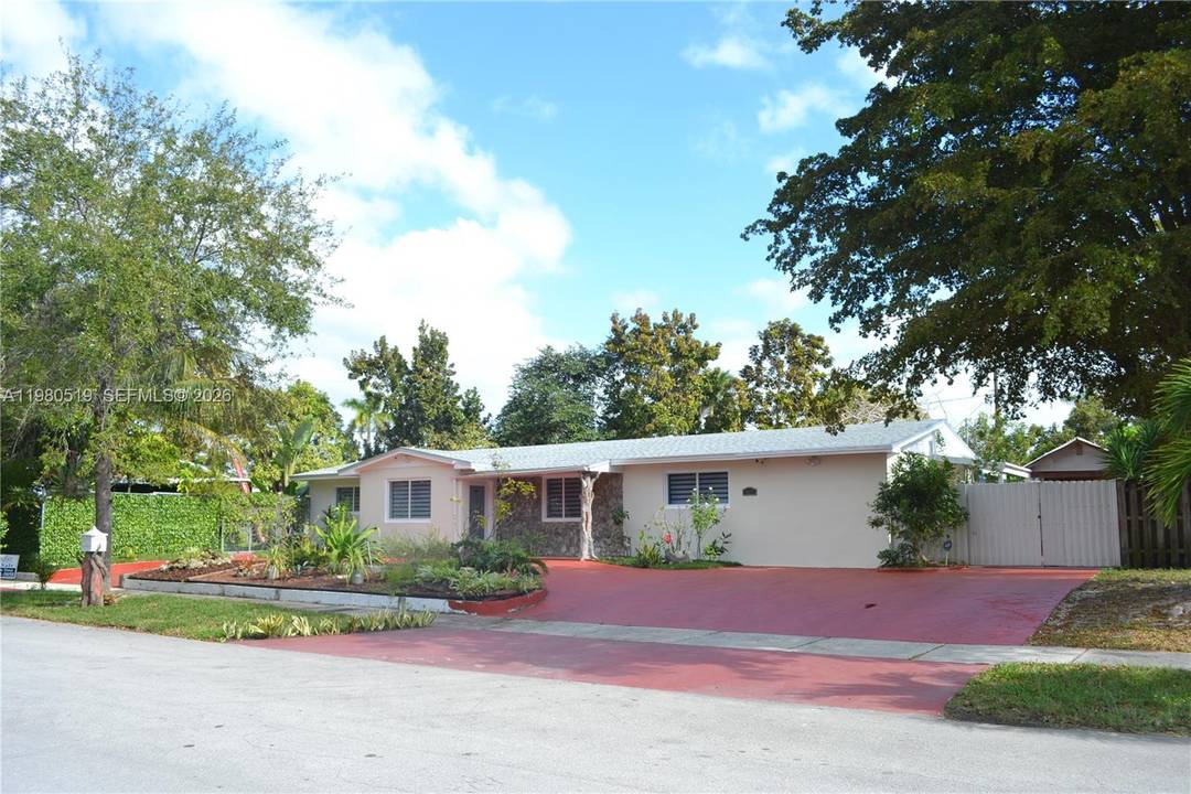 Spacious 3 bedroom, 3 full baths home in a quiet and highly desirable Cutler Bay neighborhood.