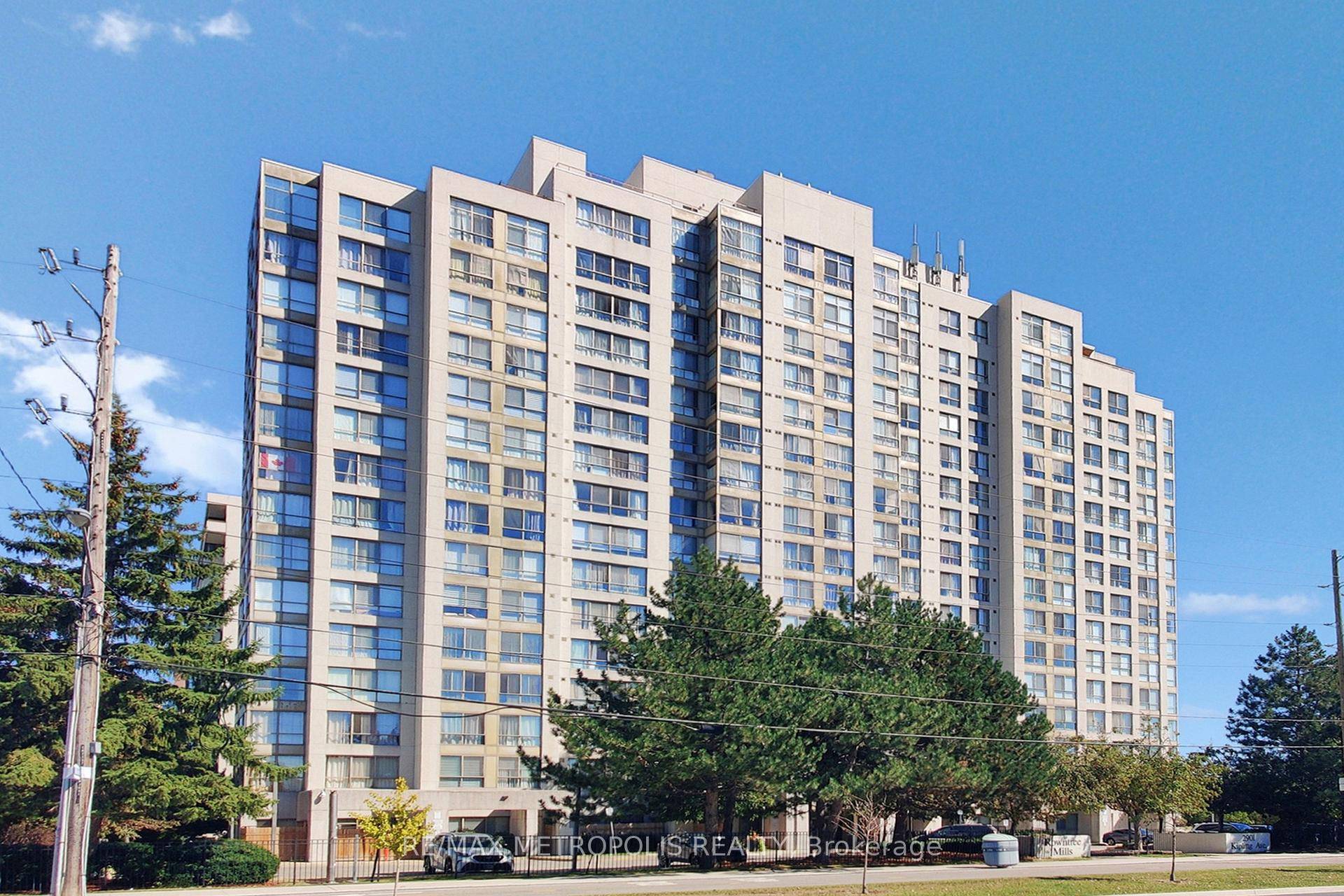 Spacious 2 Bedroom Den with 2 full washrooms in a well maintained building.