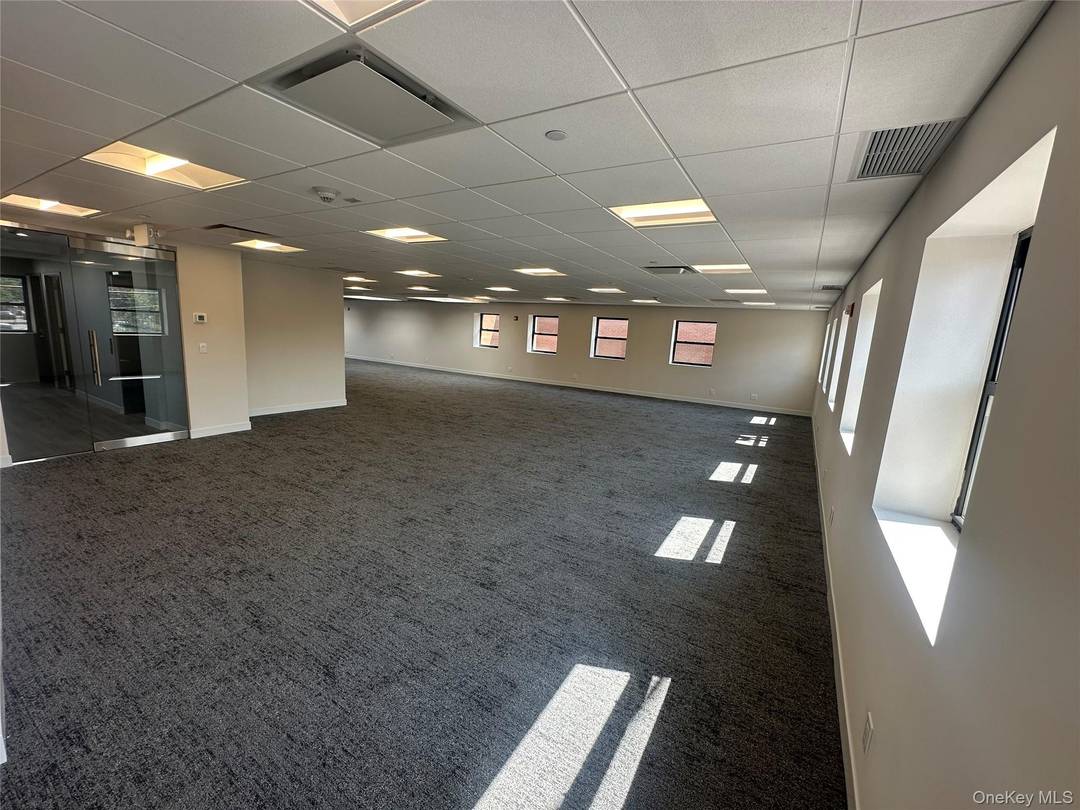 Prime office space available Entire second floor of a 4, 000 sq.