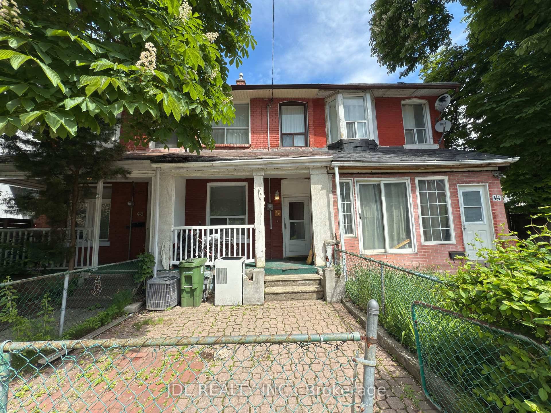 Corner Property with 2 Parking In the heart of Toronto.