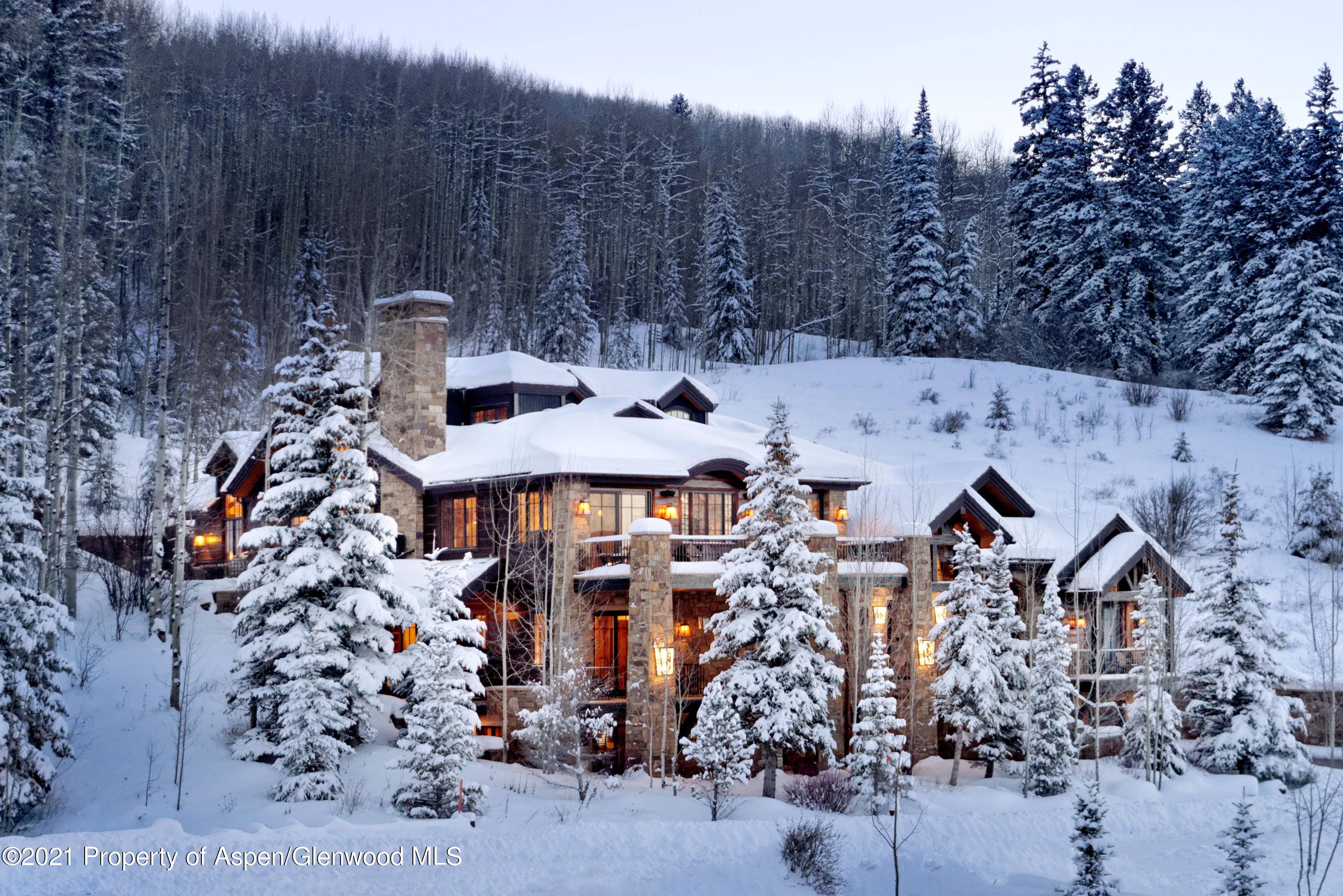 Rare. The Top of The Pines presents an unparalleled combination of exceptional privacy, space, ski in out access and proximity to Aspen.