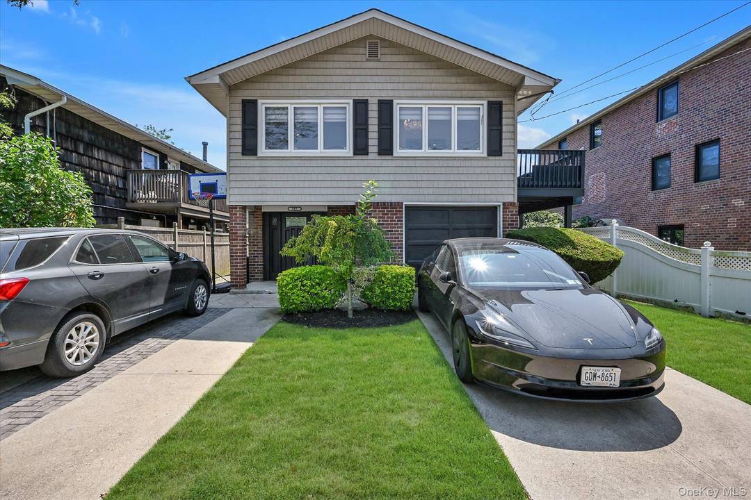 In the heart of Far Rockaway !