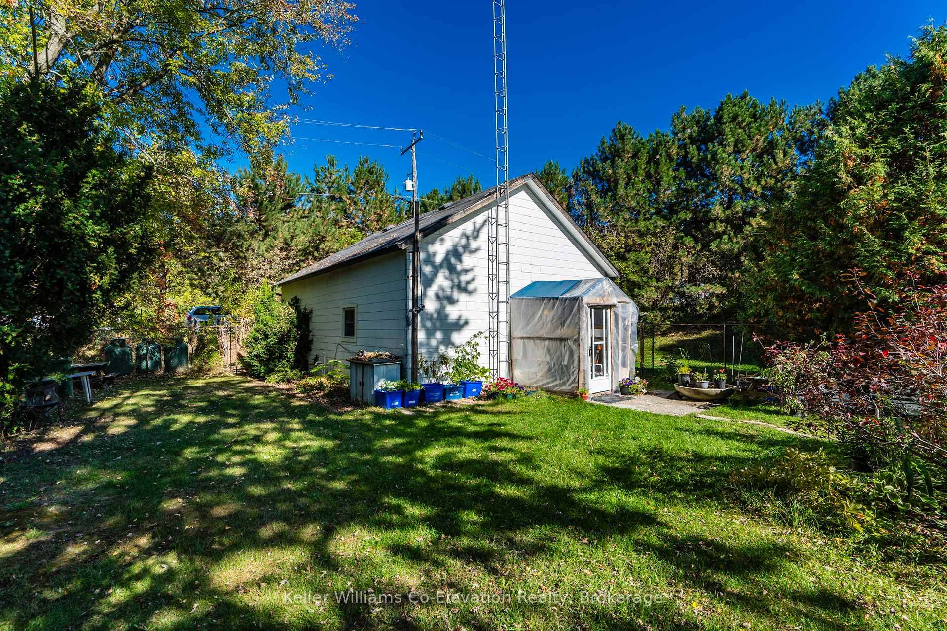 Welcome to 44 Brawton Drive, located 10 minutes to Downtown Bolton.