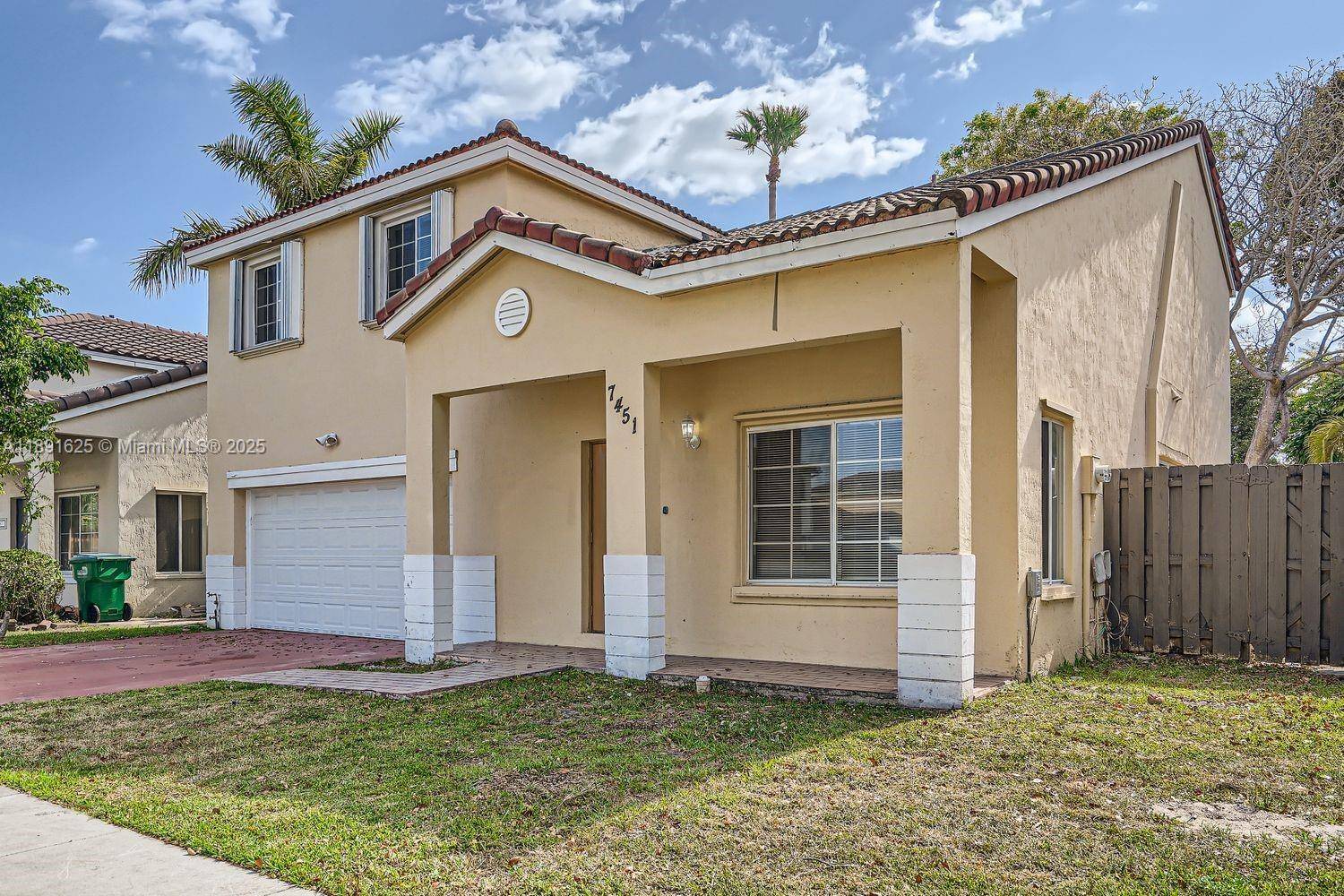 This beautiful single family home is located in a quiet, well kept neighborhood and features 4 bedrooms, 2.