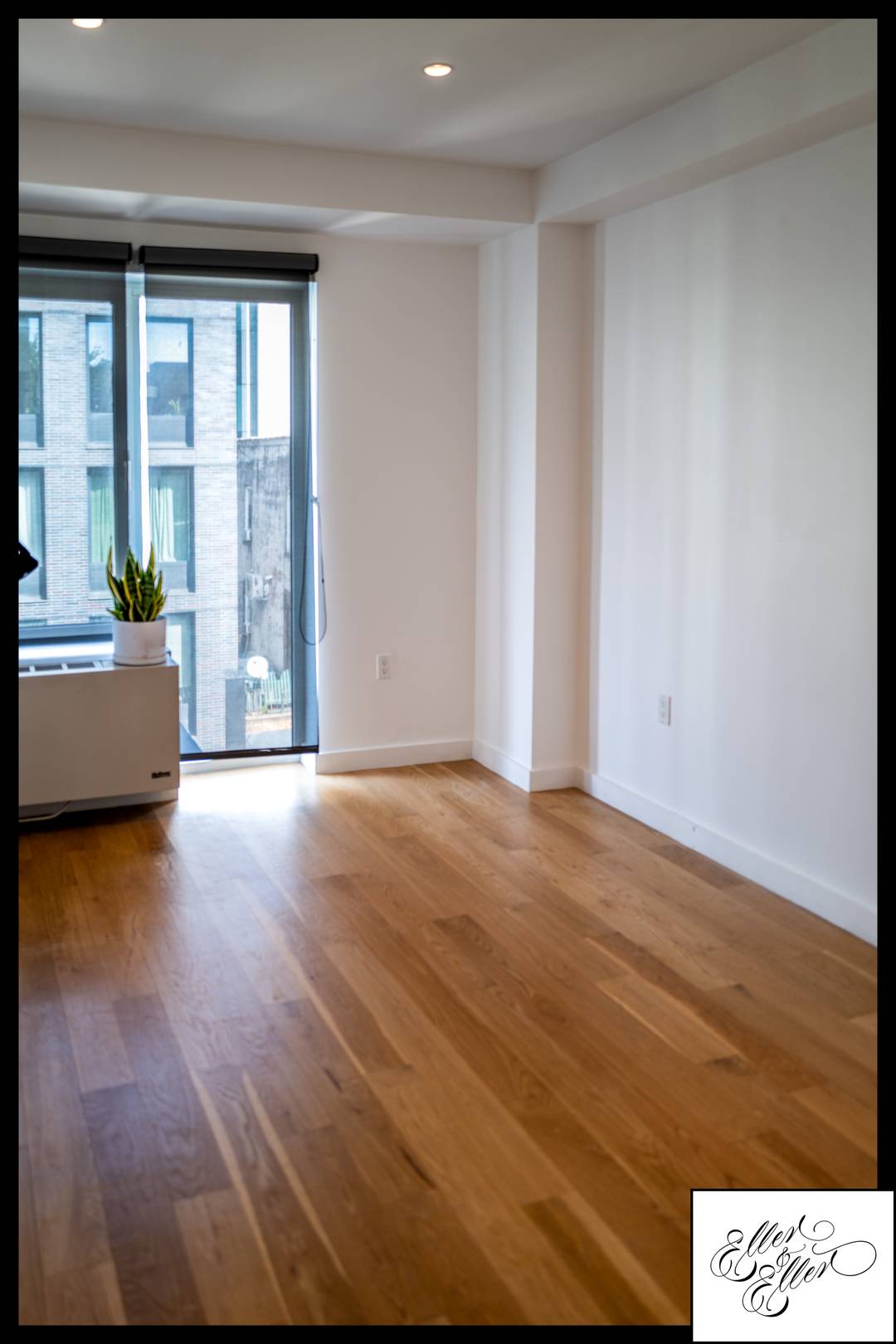 Located on the 4th floor of 260 North 9th Street, this bright, modern one bedroom home offers contemporary design and thoughtful details in a boutique Williamsburg condominium.