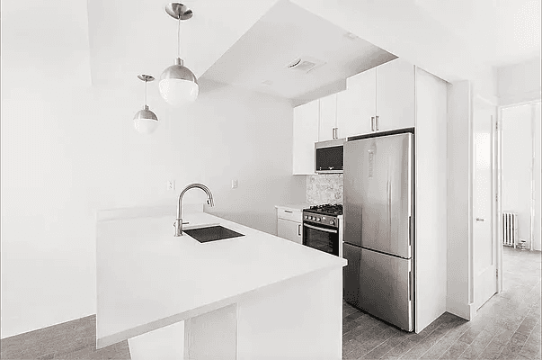 Renovated Carroll Gardens Apartment with Open Kitchen amp ; In Home Washer Dryer This second floor apartment offers tremendous flexibility, with an open plan living, dining, and kitchen area dividing ...
