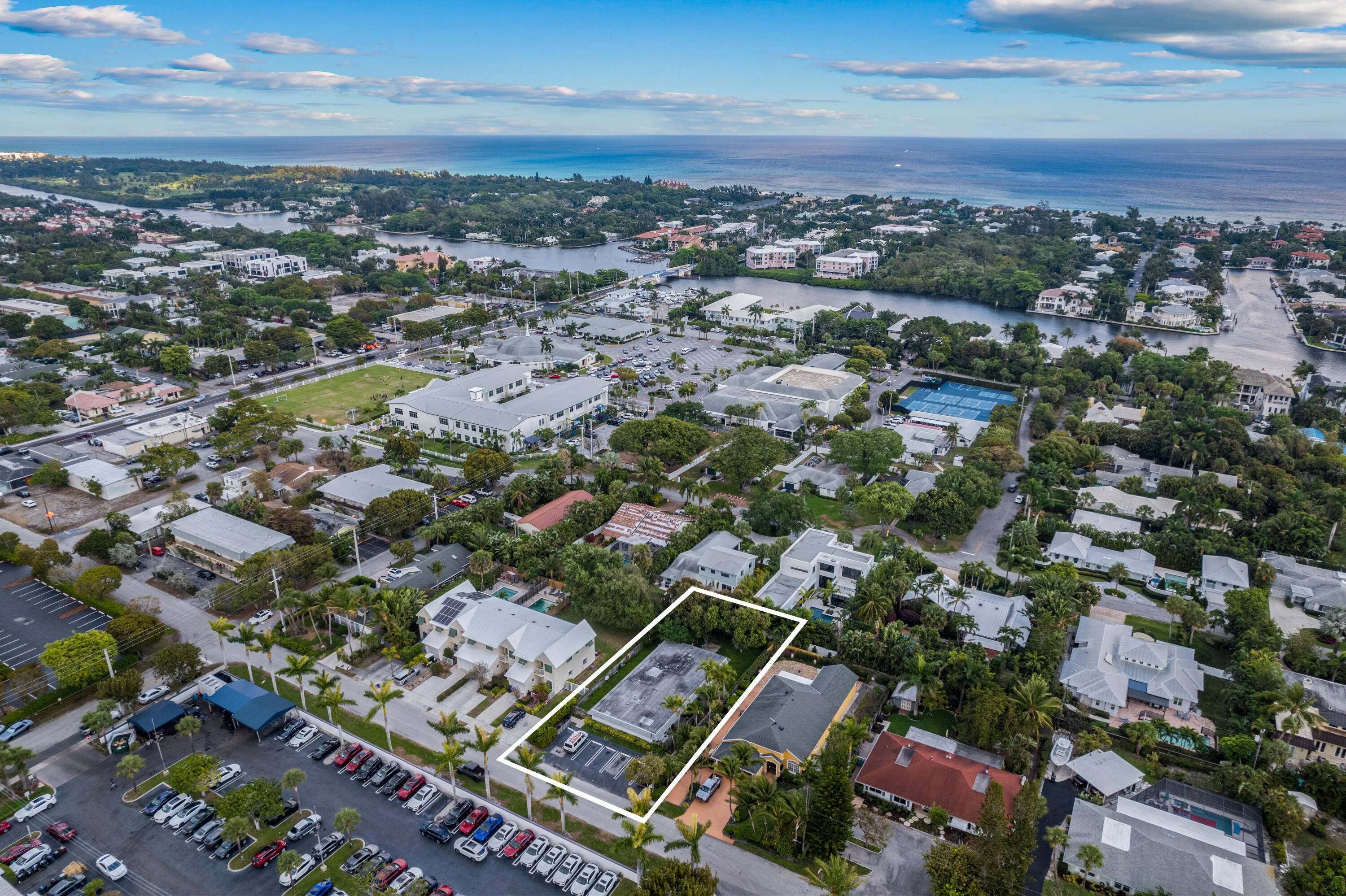 DO NOT DISTURB TENANTS ! Development Opportunity !
