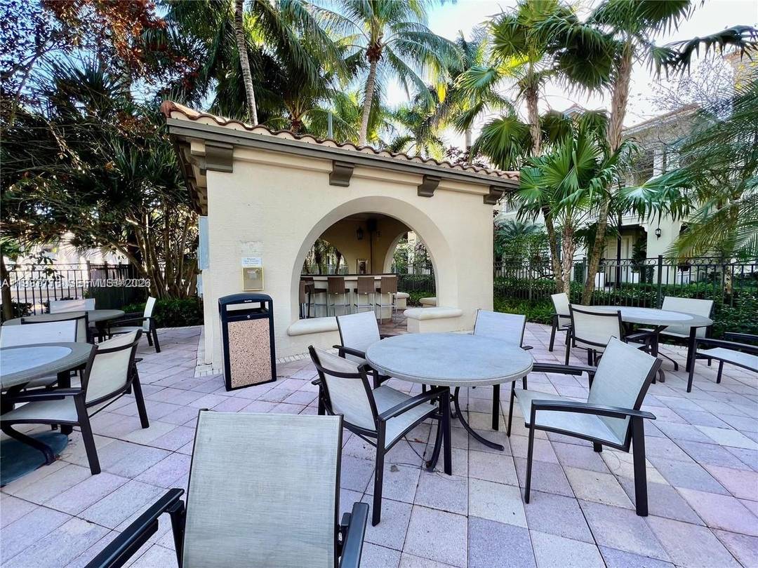 ARTESIA, a Stunning opportunity !