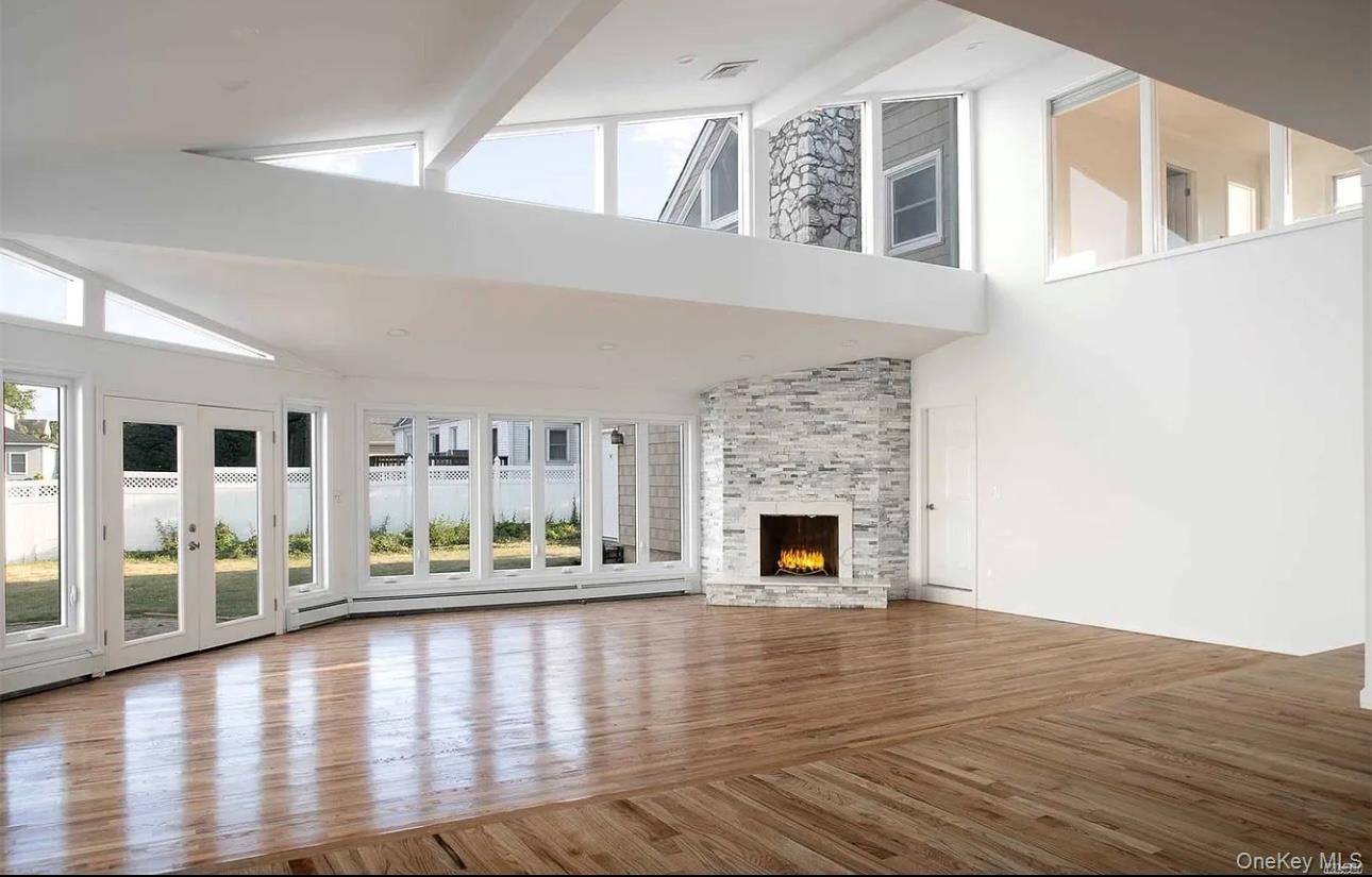 Multi purpose zoned residence.