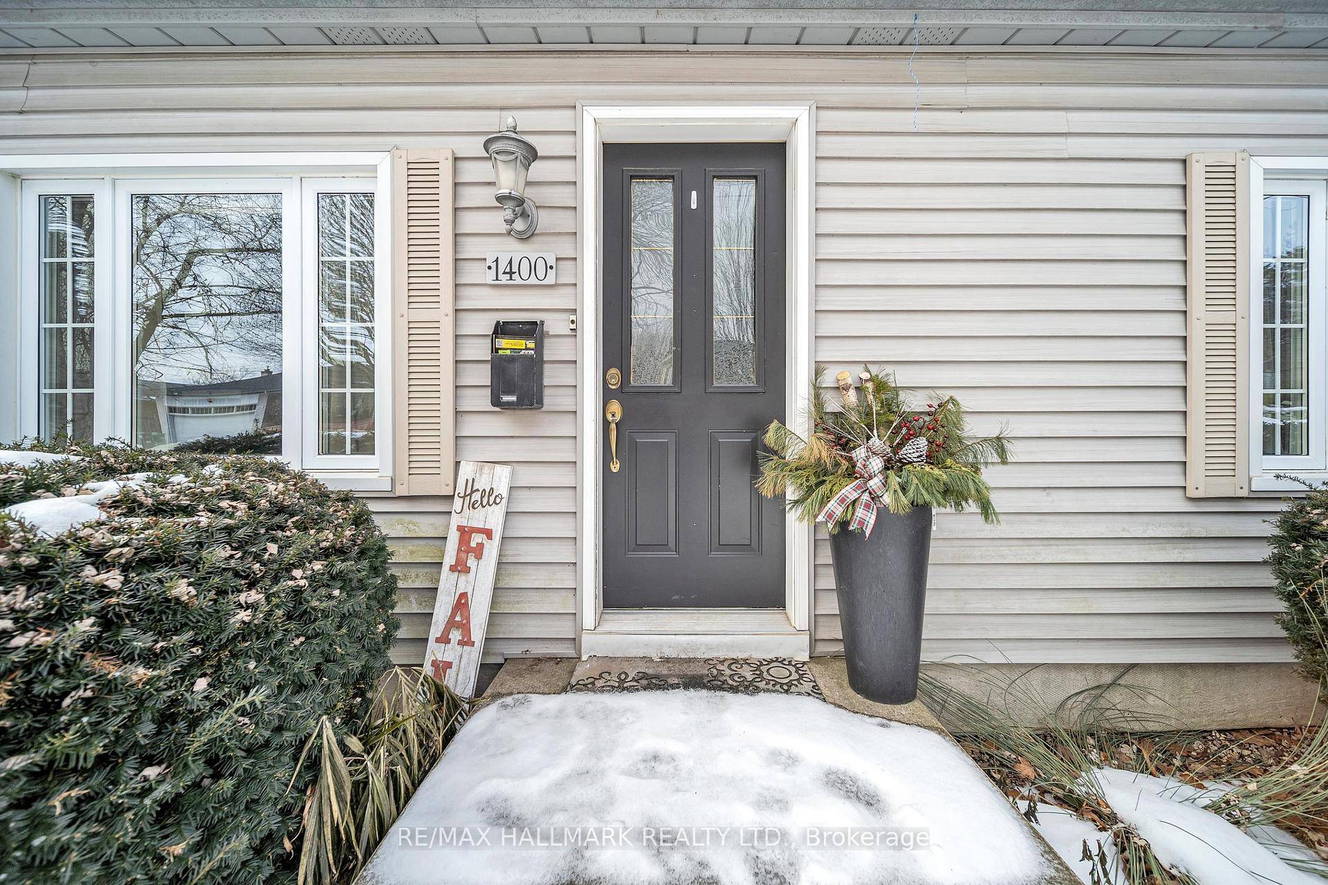 Welcome to Mineola Your Dream Home Awaits !