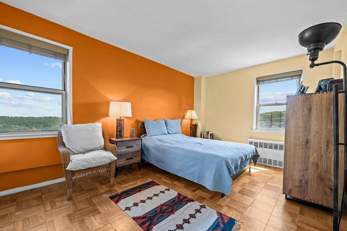 REDUCED ! ! ! Welcome to 5500 Fieldston Road, Apt.