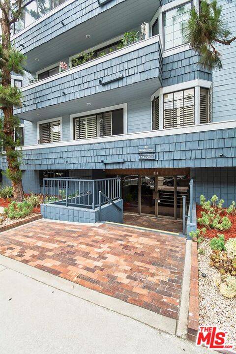 311   Bora Bora Way 2BR Marina Del Rey La