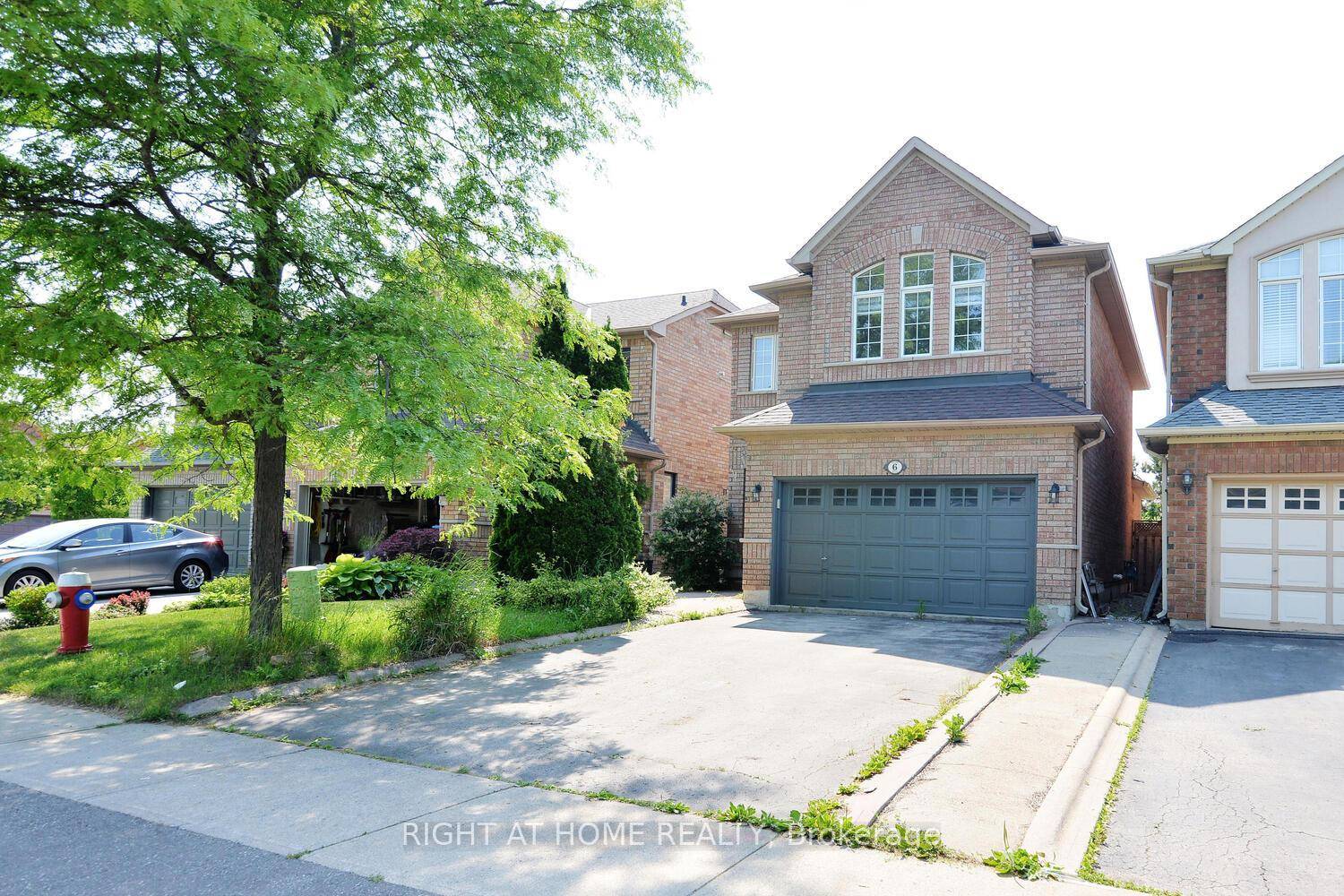 Welcome to this bright and gorgeous, fully renovated, ready to move in Detached home in the most desirable community next to Trinity Commons and Hwy 410.