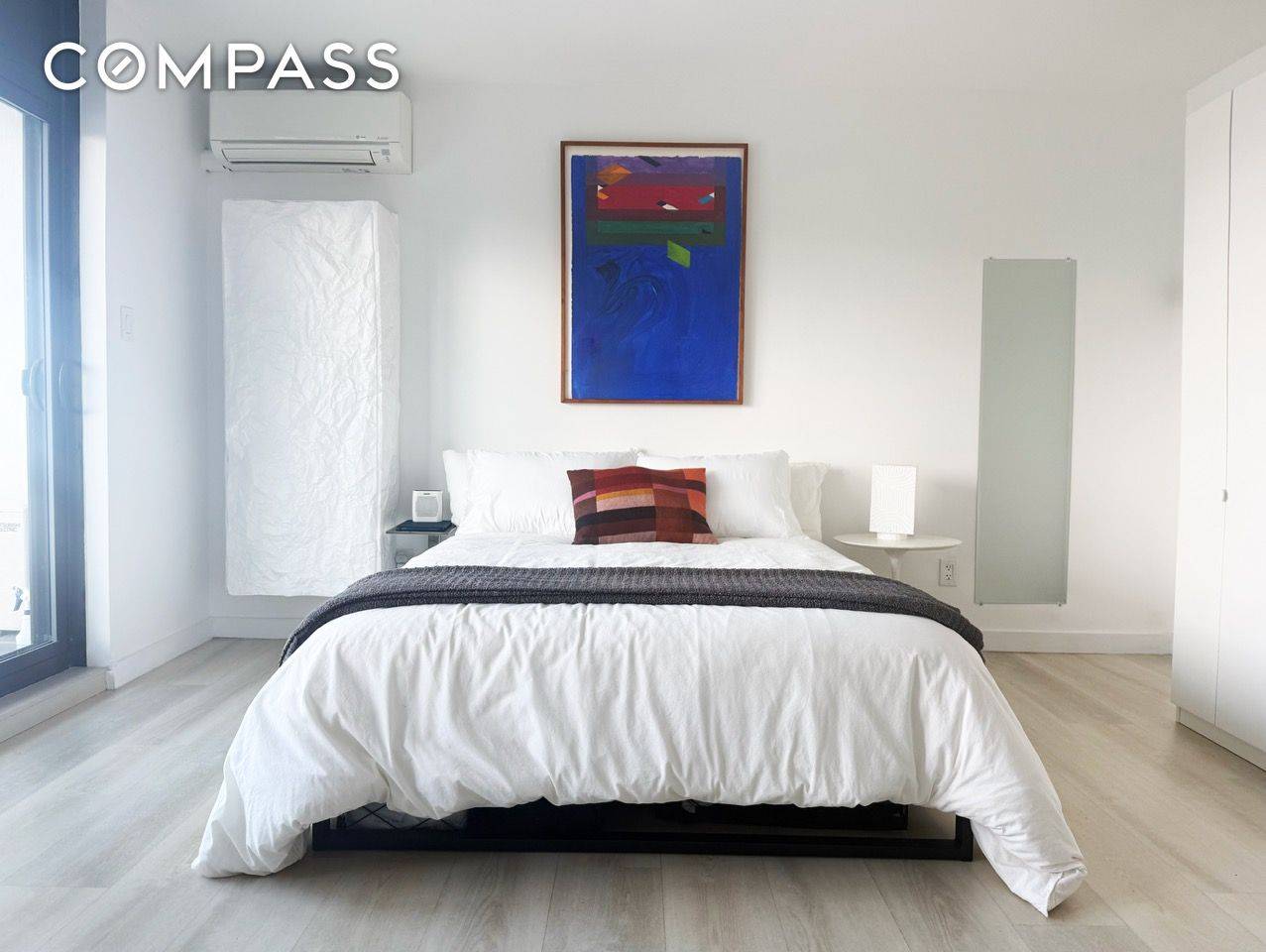 Direct River Views Private Balcony Indoor Parking Included Enjoy stunning river views from this fully renovated alcove studio complete with a private balcony and dedicated indoor parking space, all for ...