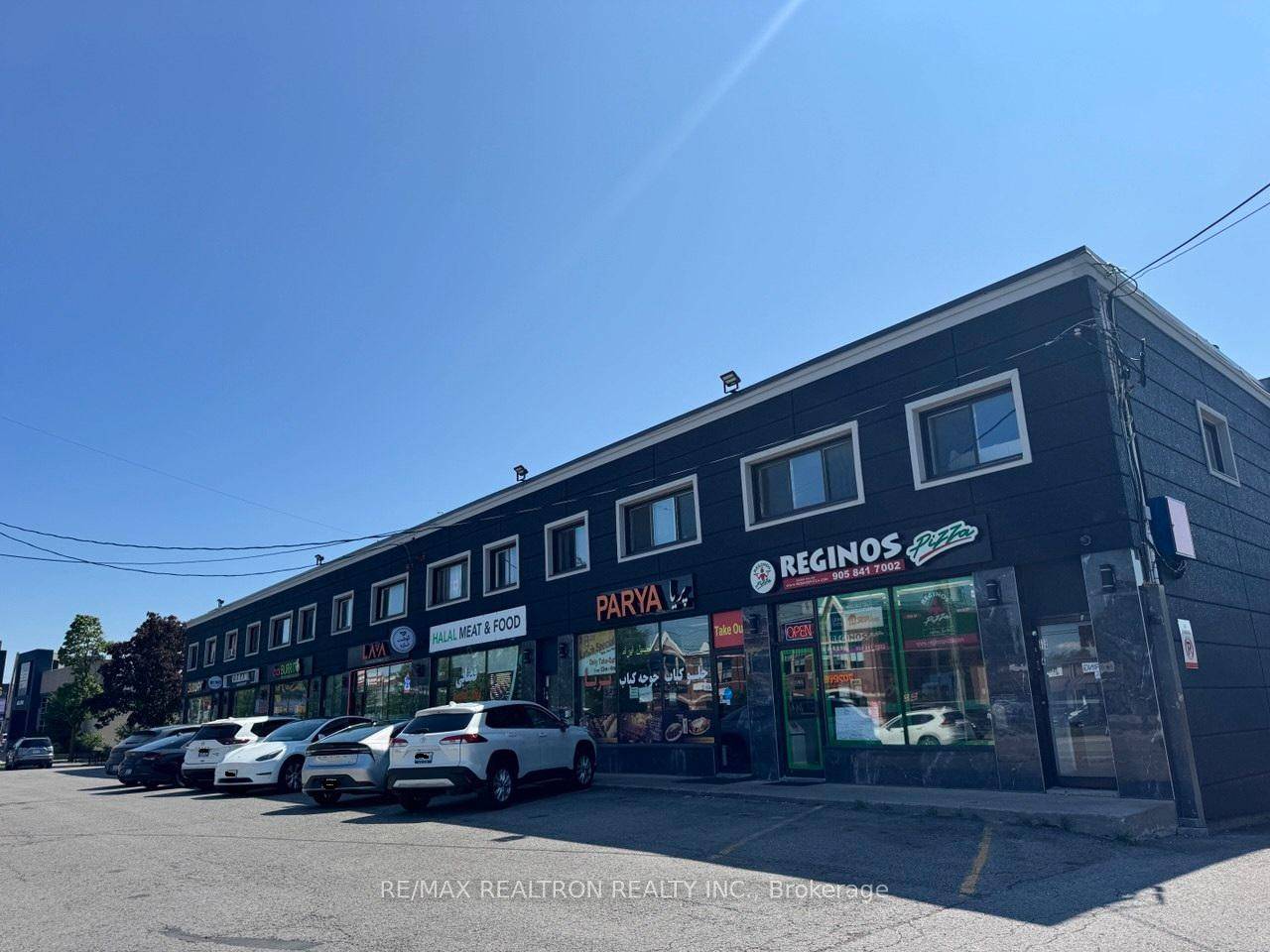 Bright and Cozy One Bedroom Apartment in Prime Aurora Location !