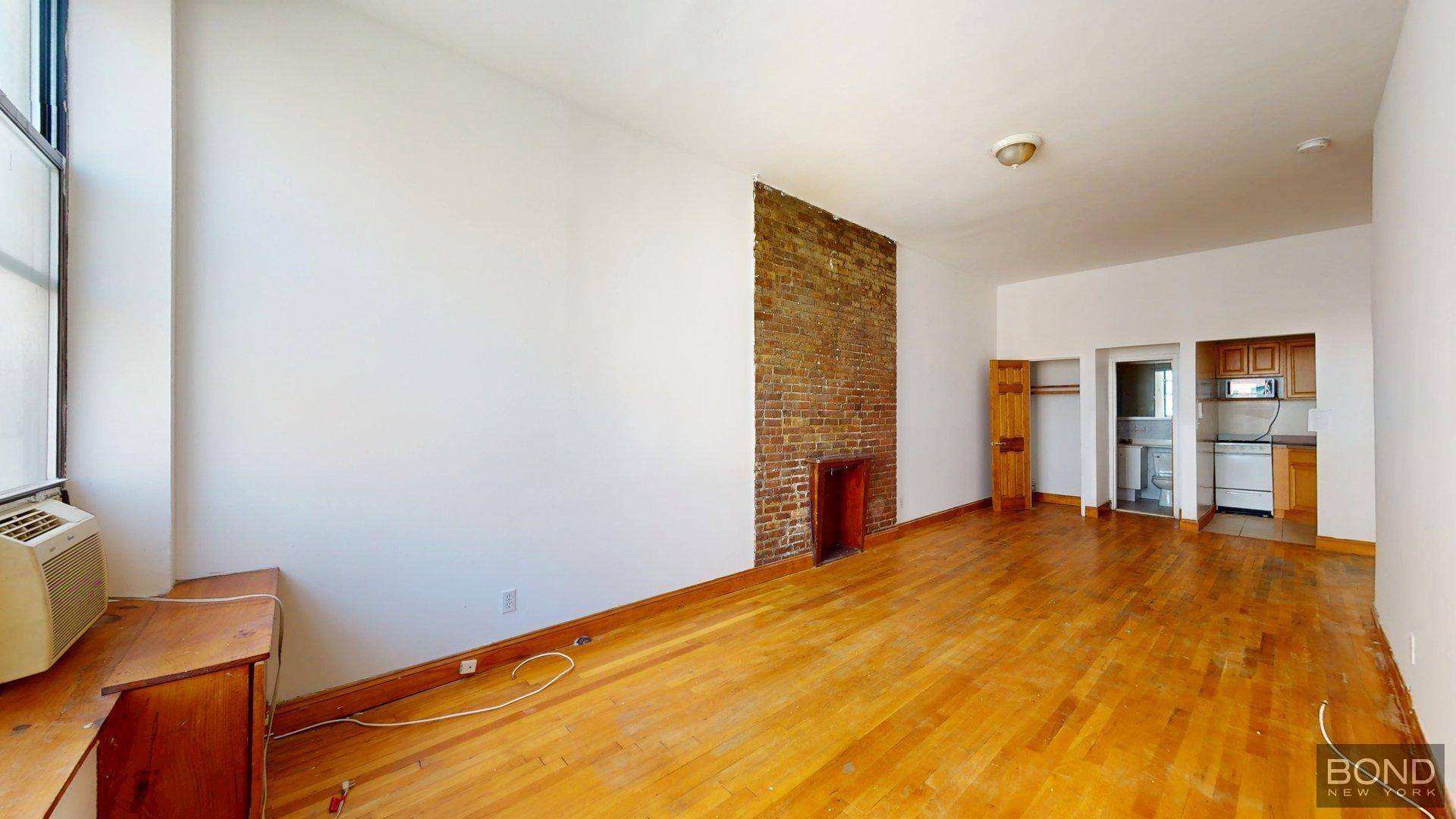 Spacious 1 bedroom in the heart of Upper West Side.