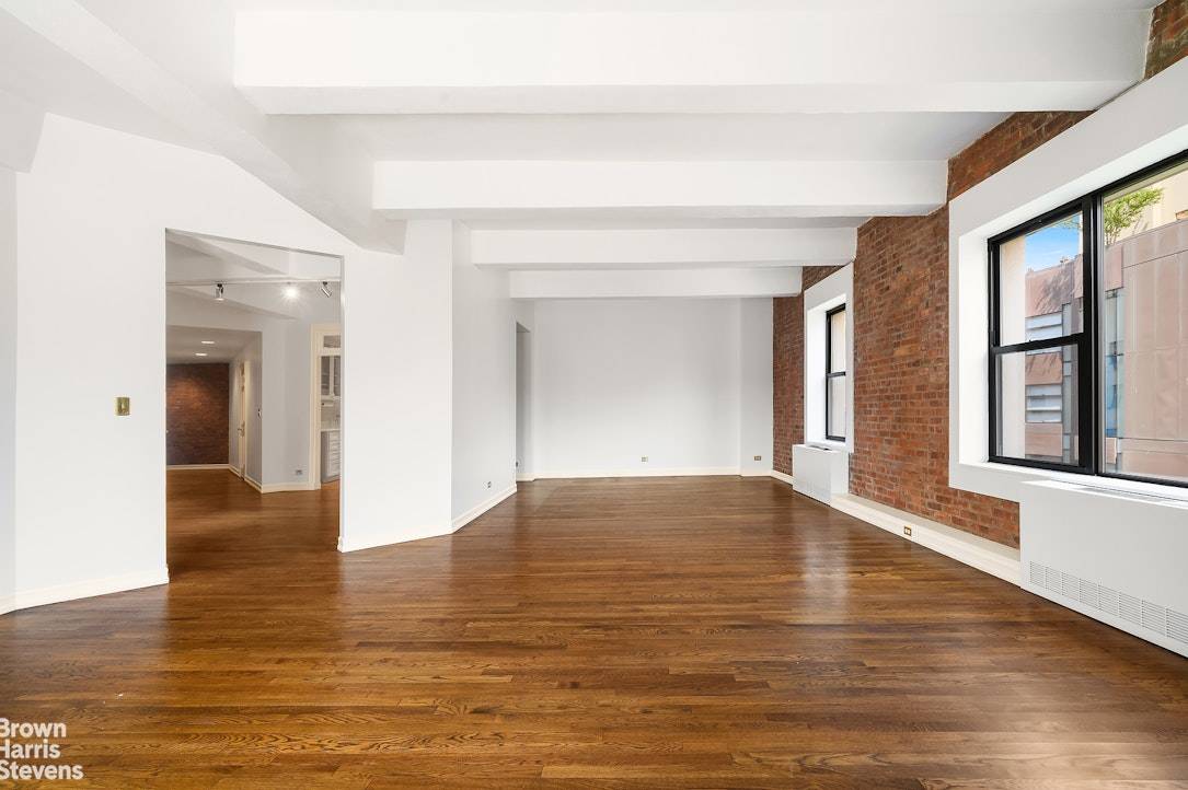 This expansive and flexible loft in a prime West Village location offers space, sunlight, and skyline views.