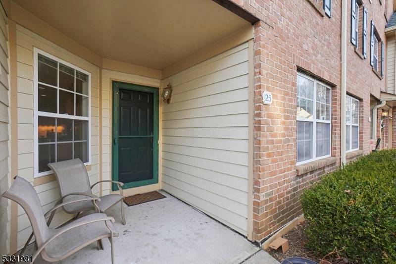 Welcome to this beautifully designed ONE LEVEL living home, offering the perfect blend of modern convenience and cozy charm.