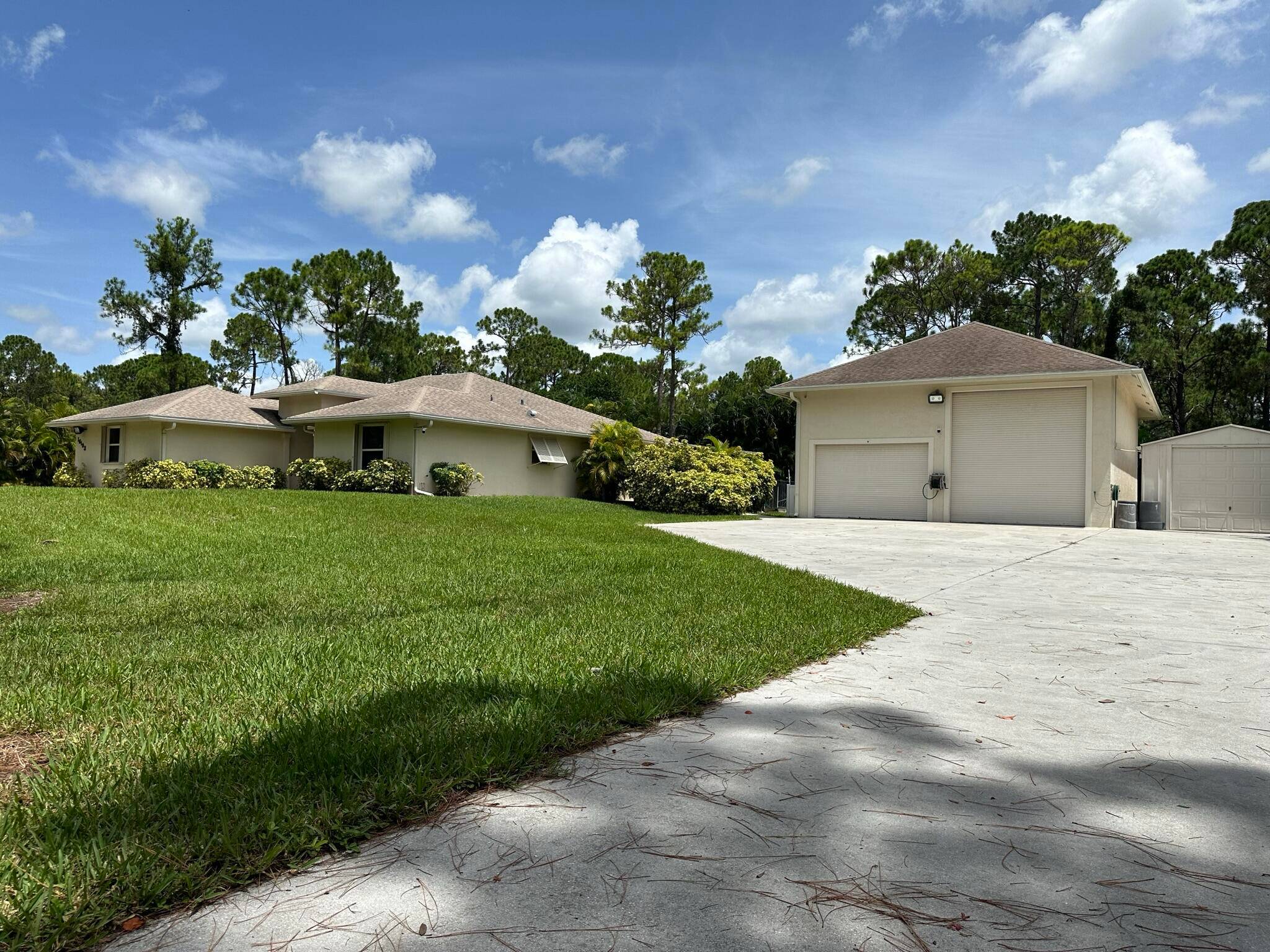 Country Living in the Middle of Everything Your very own resort !