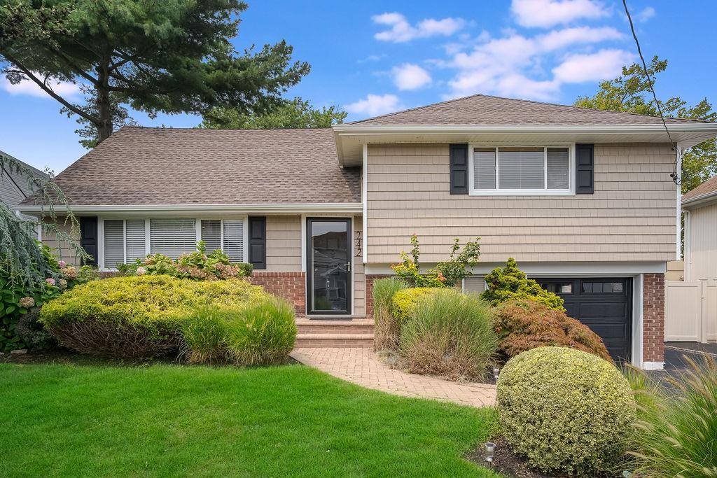 Fabulous Split Level Home in Desirable Ocean Lea Welcome to this beautifully maintained and updated split level home located in the sought after Ocean Lea neighborhood.