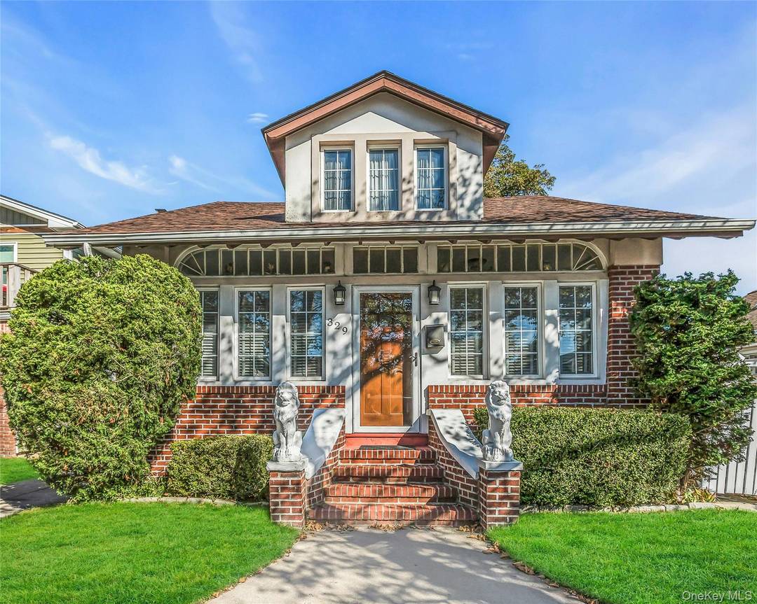 Welcome to this beautifully maintained home perfectly situated near pristine beaches, scenic boardwalks, shopping, and fine dining, with easy access to major parkways for a convenient commute.