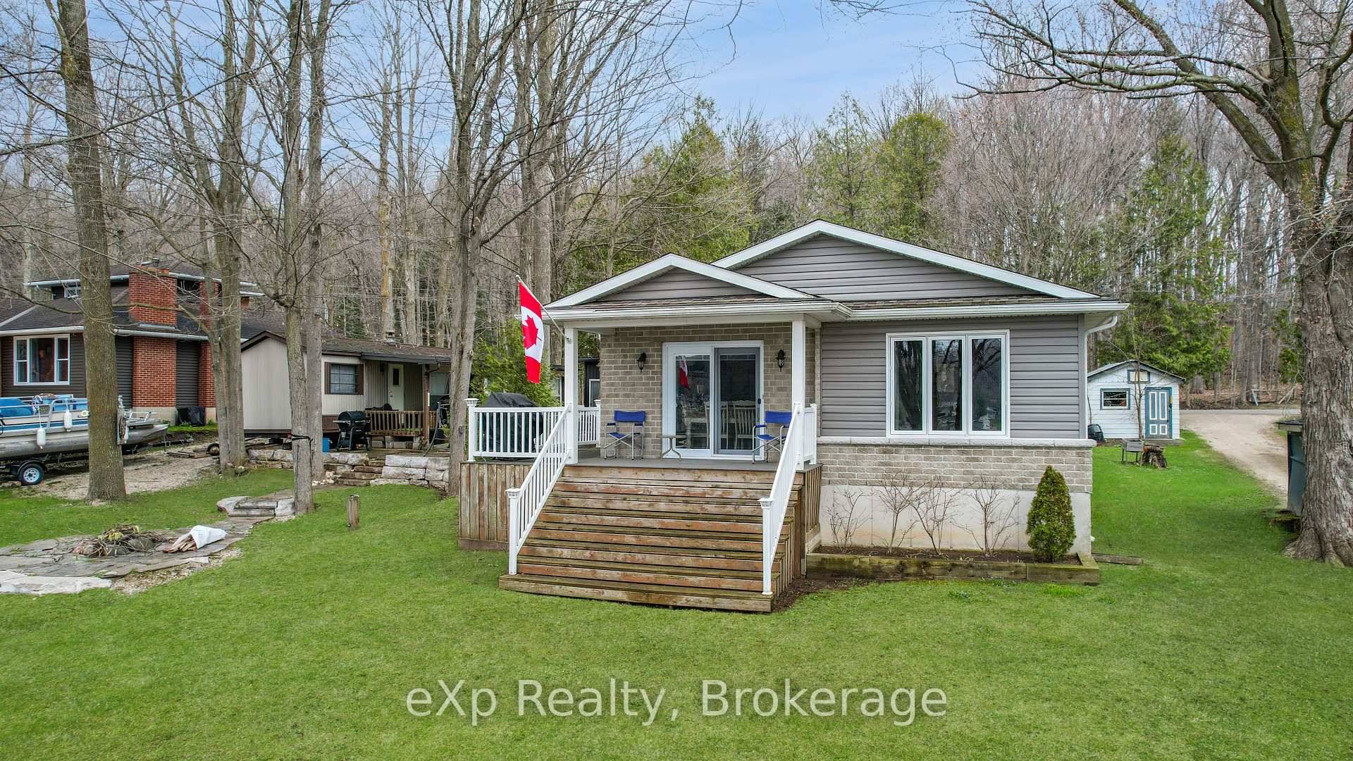 Your Choice to live, work or play on beautiful Lake Rosalind.