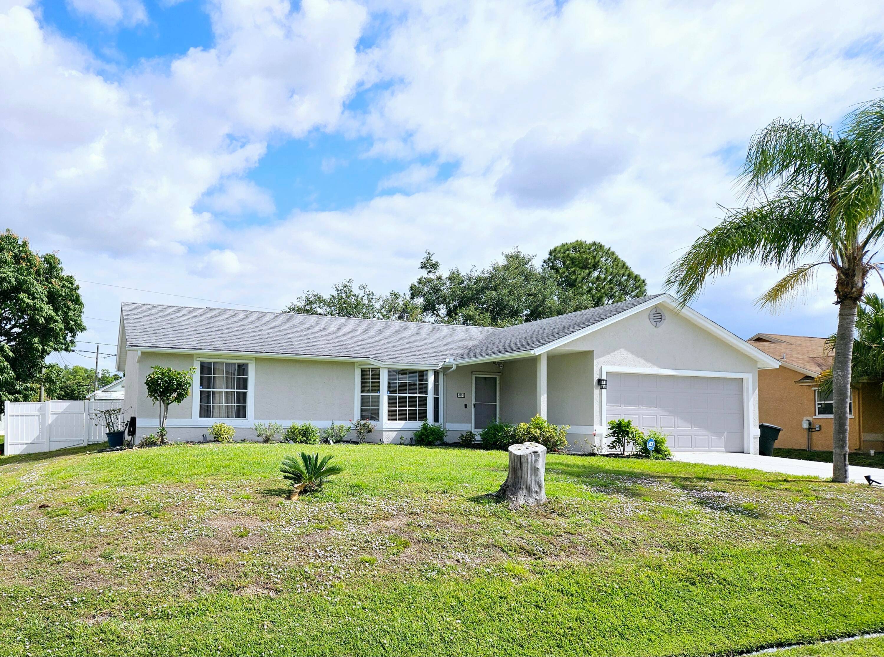 Great 3 bedroom 2 bath home in NW Port St.