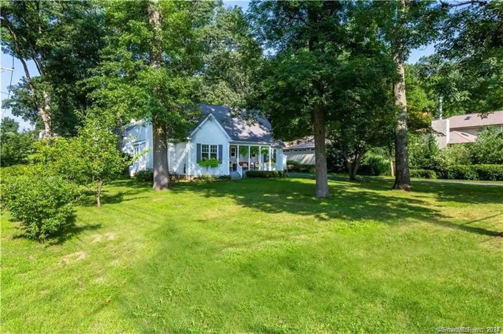 This beautifully renovated home is designed for corporate stay, family comfort or seamless relocation.