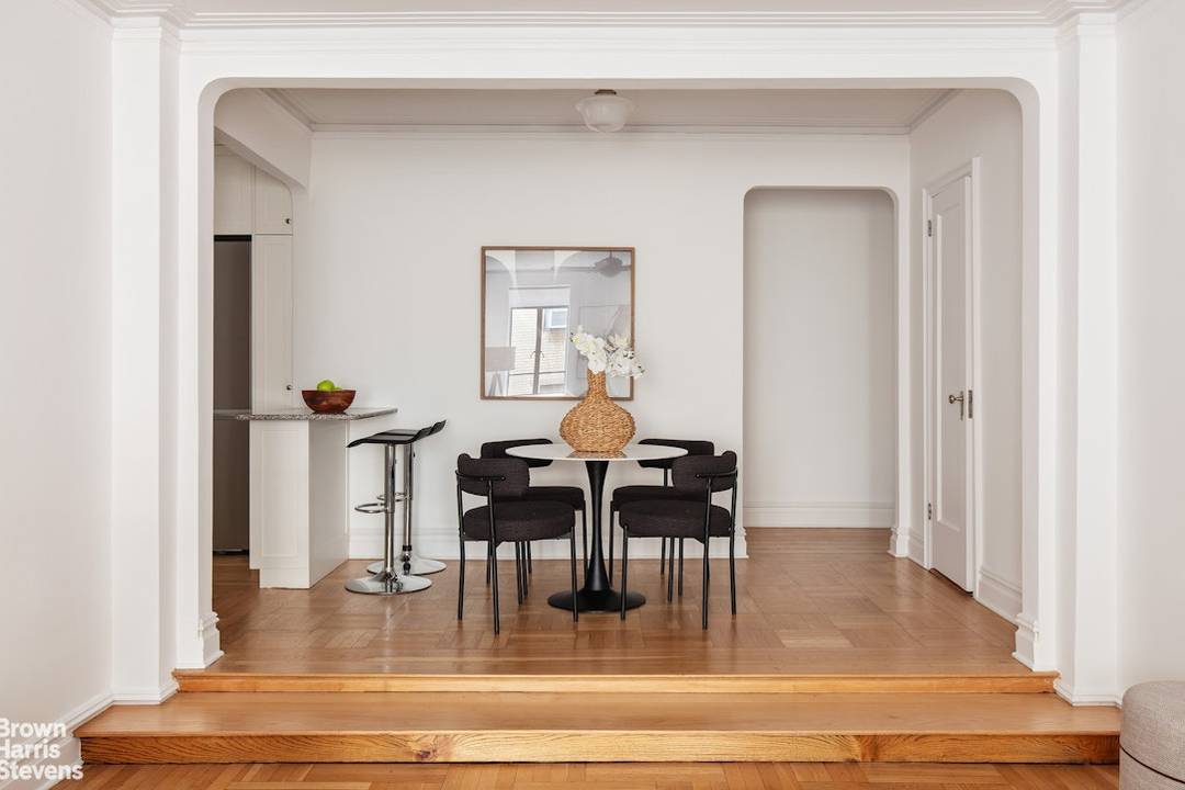 Welcome to your oversized Art Deco one bedroom at Chelsea Gardens a rare blend of vintage charm and modern upgrades tucked within one of Chelsea's most tranquil, garden style communities.