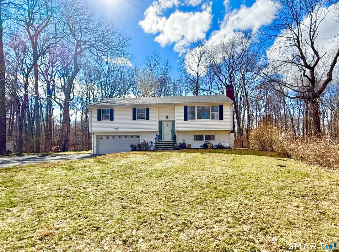 Nestled on one full acre in the picturesque setting of sought after North Stamford, 2408 High Ridge Rd offers a rare opportunity to own a 4 bedroom, 2.