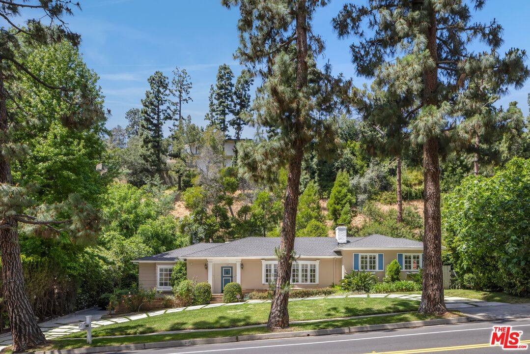 1165   Coldwater Canyon Dr 5BR Beverly Hills Post Office | B.H.P.O. La