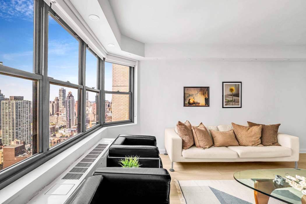 Apartment 39F is a stylish, turnkey one bedroom residence that offers a rare opportunity to purchase into Plaza 400, one of the most coveted cooperatives in the Sutton Place area ...