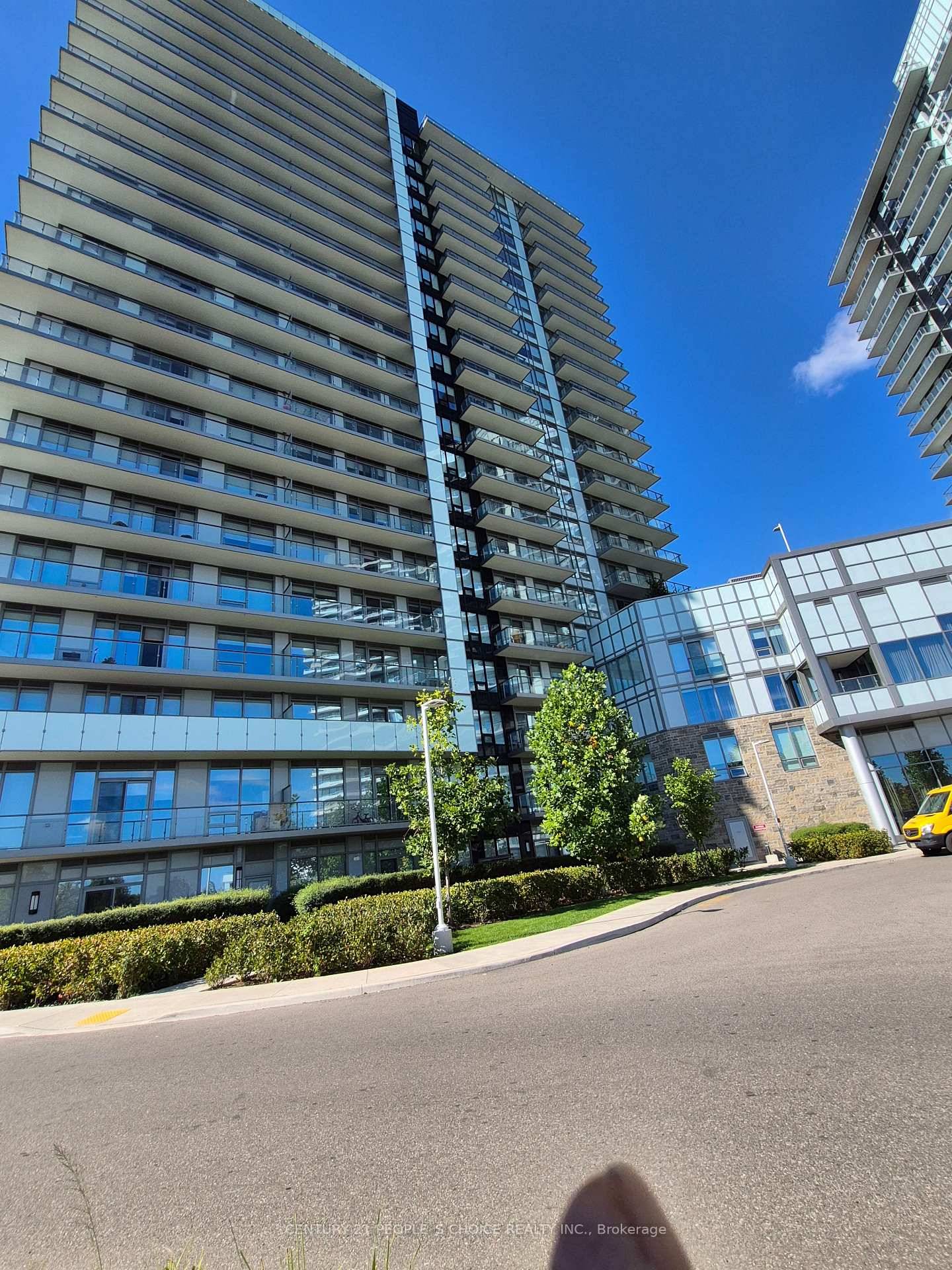 For Lease Stunning 2 Den, 2 Bath Corner Unit at Erin Square by Pemberton Experience luxury living in this bright and spacious corner unit with breathtaking unobstructed northeast views and ...
