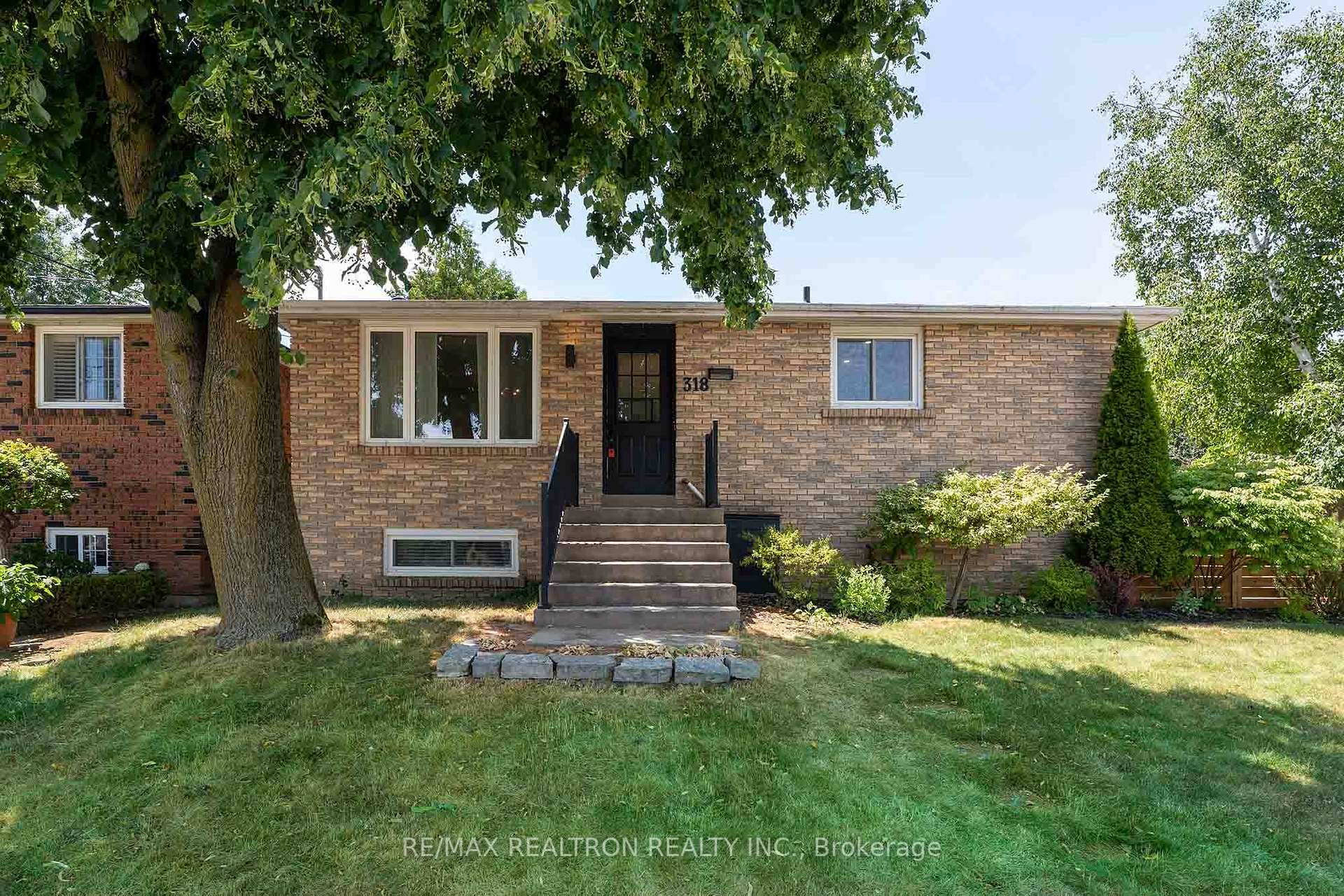 Don't Miss This Fantastic Opportunity to Live in a Bright, Stylish Home in One of Bradford's Most Convenient Locations !