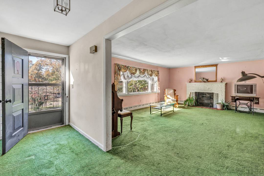 Welcome to 104 Sperry Drive a timeless ranch that's ready to write its next chapter.