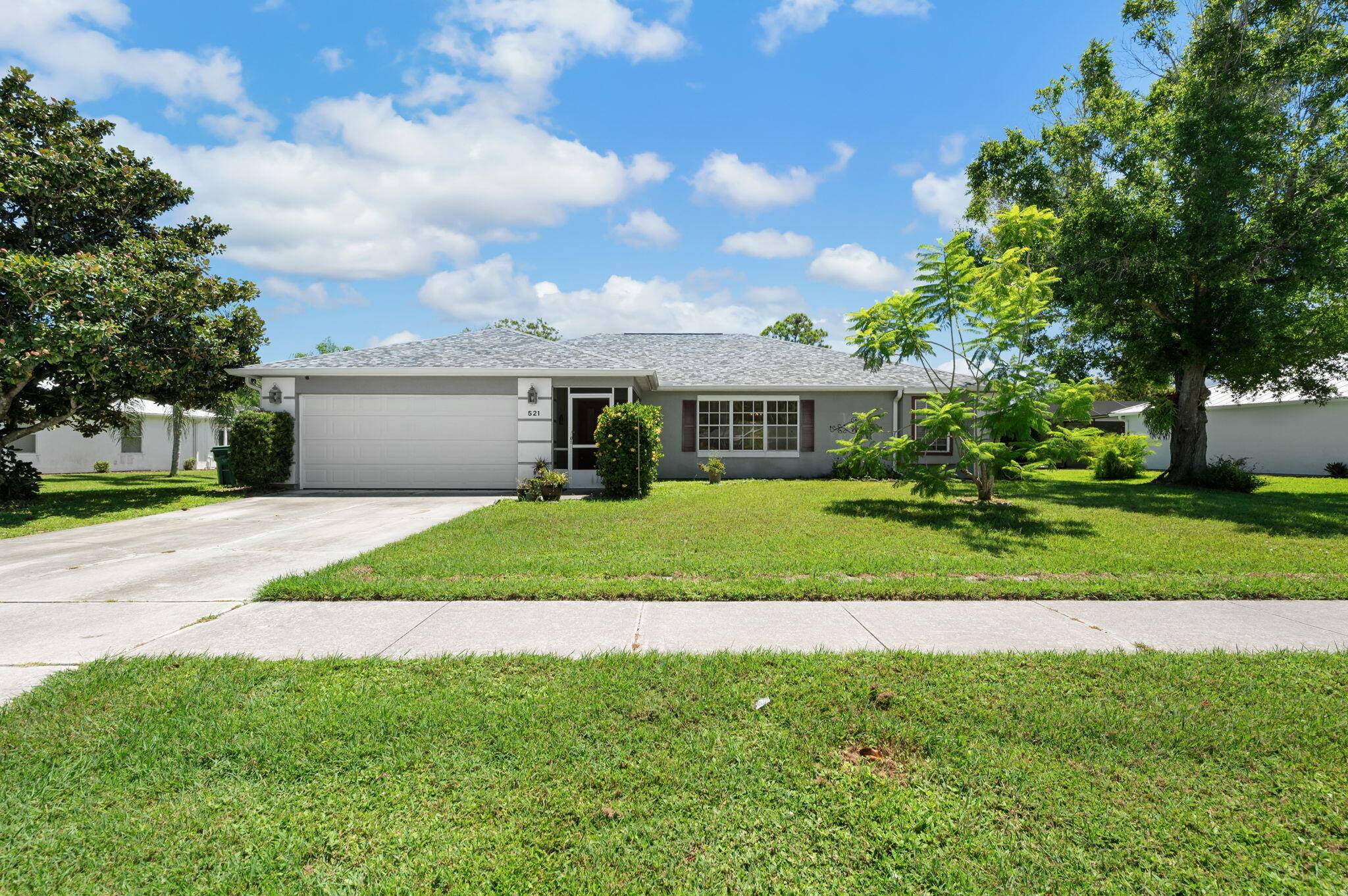 This property offers a wonderful opportunity to customize and create your dream waterfront home.