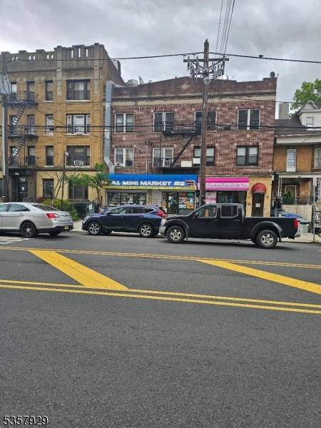 Prime Mixed Use Investment Opportunity in Thriving Business DistrictOutstanding opportunity to own a well maintained mixed use building ideally situated in the heart of a high traffic business district.