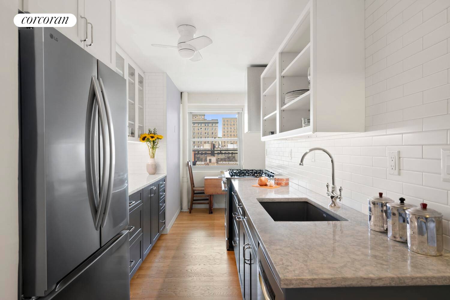 Welcome home to this sparkling one bedroom, with wide open City and River views, a brand new gut renovated windowed eat in kitchen, and large South West facing Balcony !