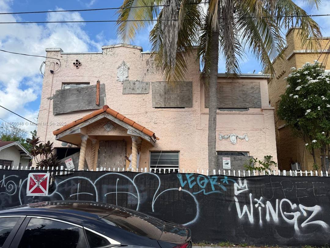 DEVELOPERS, INVESTORS, AND REBUILDERS !