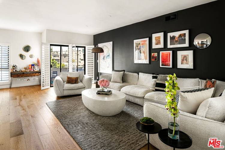 651 Wilcox Ave 2BR Mid Wilshire La